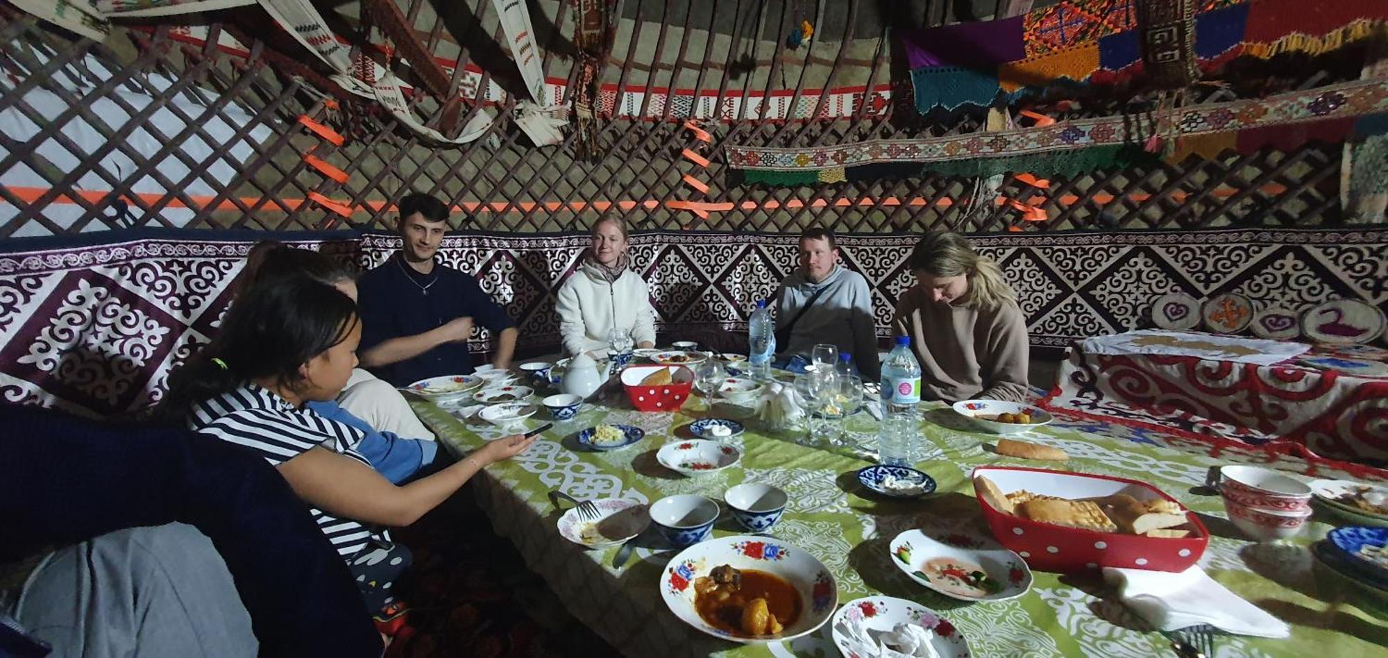מלון Nurota Authentic Uzbek Yurt Camp Eco-Friendly מראה חיצוני תמונה